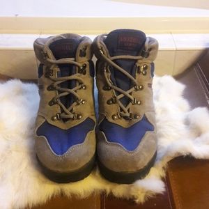 MERRELL women hiking shoes